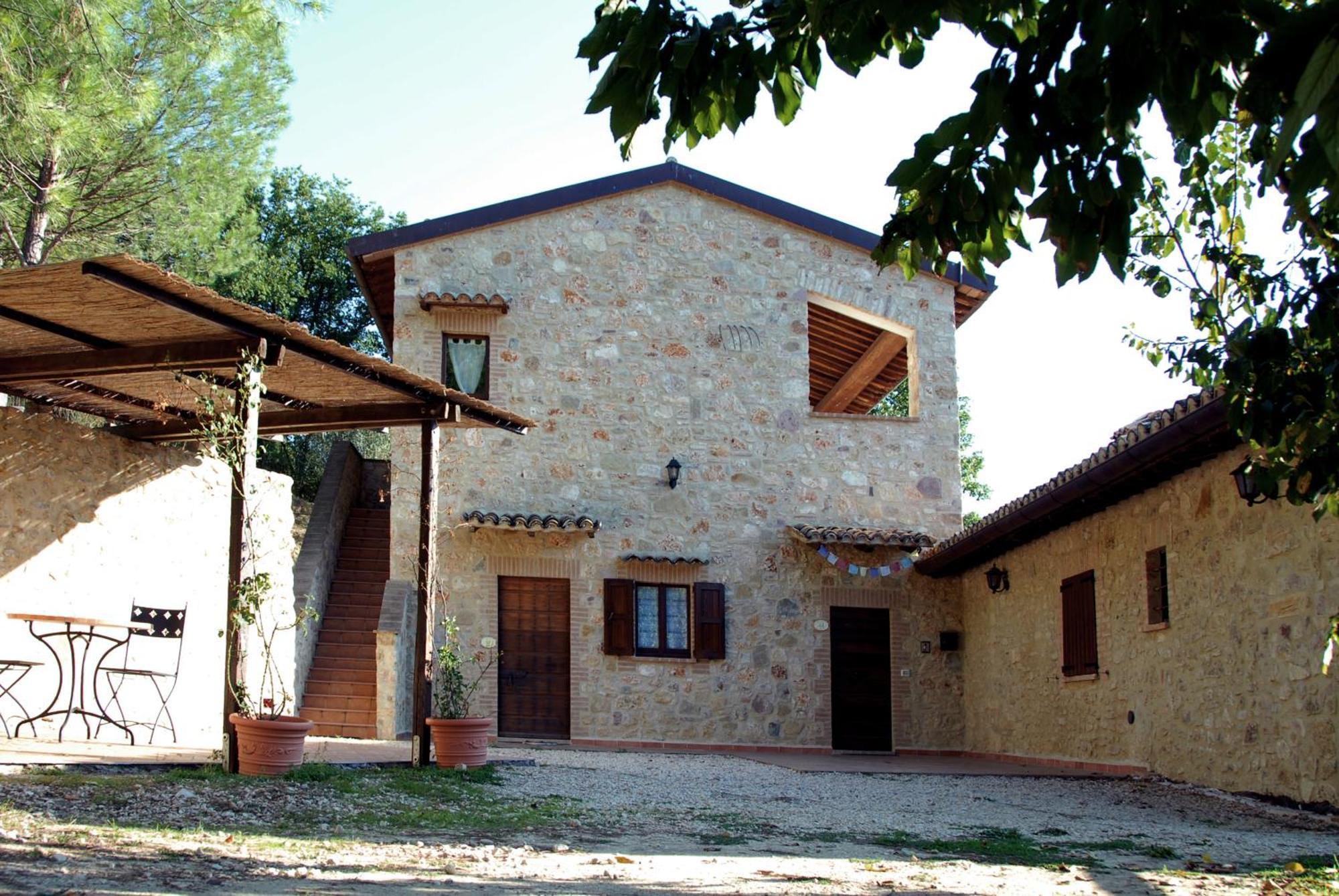 Agriturismo Bio Tra Cielo E Terra Apartment Grutti Bagian luar foto