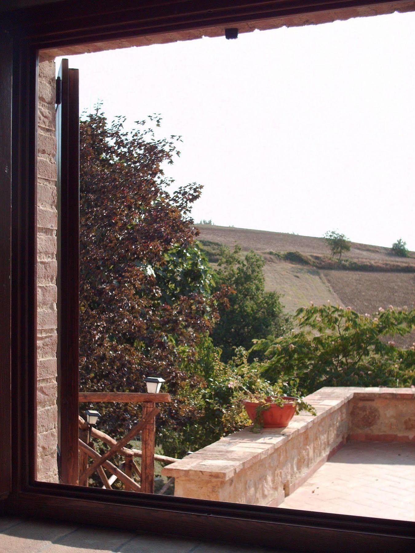 Agriturismo Bio Tra Cielo E Terra Apartment Grutti Bagian luar foto