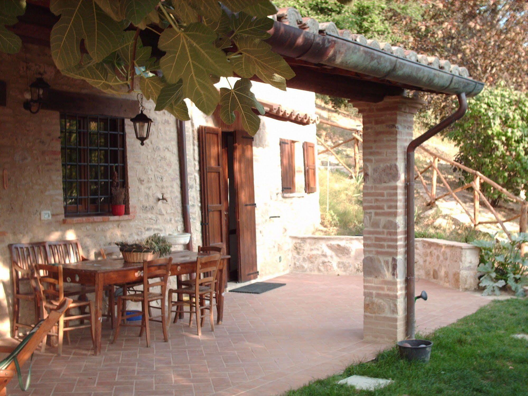 Agriturismo Bio Tra Cielo E Terra Apartment Grutti Bagian luar foto